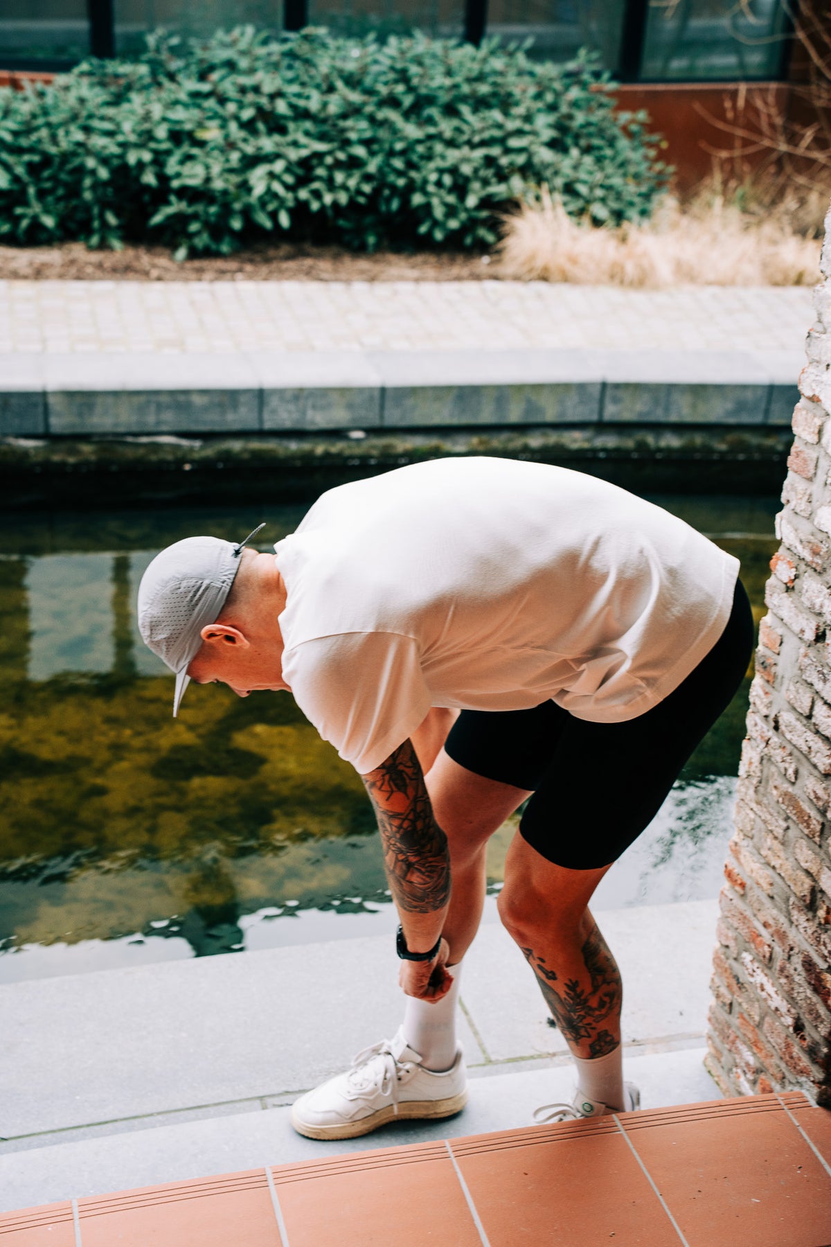 BACK TO BASICS Logo Tee | White